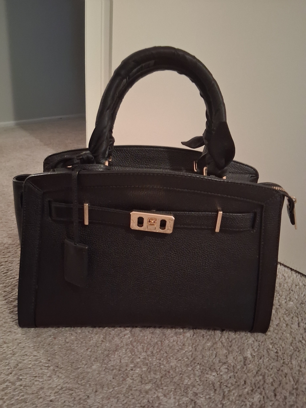 Black Leather Medium Michael Kors Bag Minor Wear